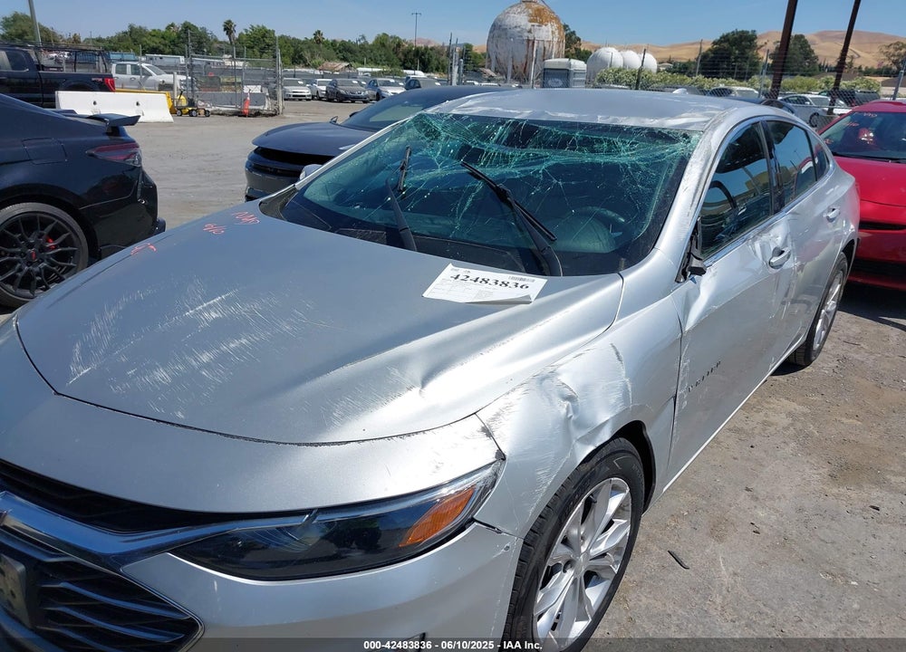 2019 CHEVROLET MALIBU VIN: 1G1ZD5ST8KF159972