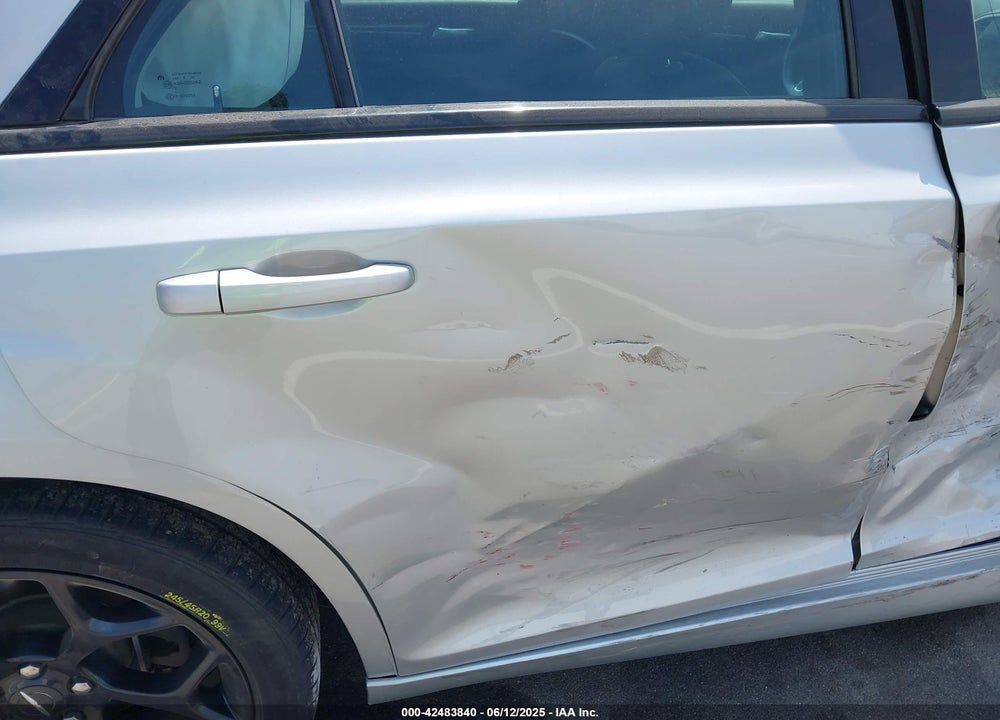 2019 CHRYSLER 300 VIN: 2C3CCAAG4KH648286