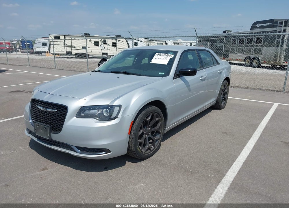 2019 CHRYSLER 300 VIN: 2C3CCAAG4KH648286