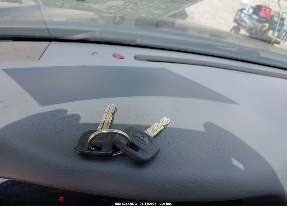 2006 TOYOTA CAMRY STD/ VIN: 4T1BE32K26U748739