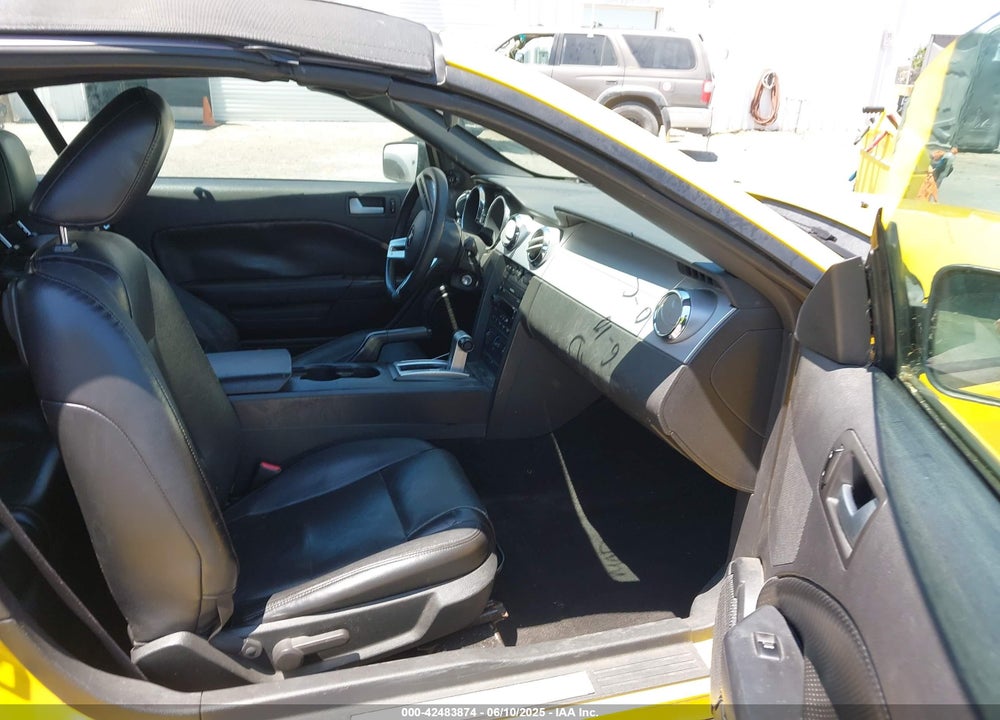 2006 FORD MUSTANG V6 VIN: 1ZVFT84N365221851