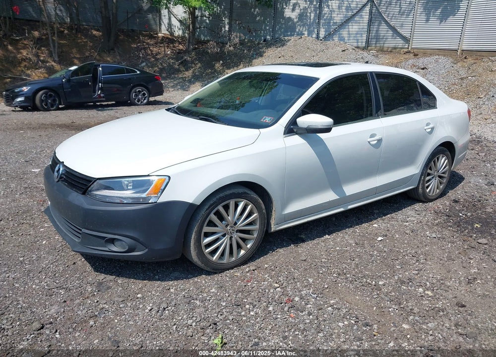 2014 VOLKSWAGEN JETTA VIN: 3VW3L7AJ3EM437691