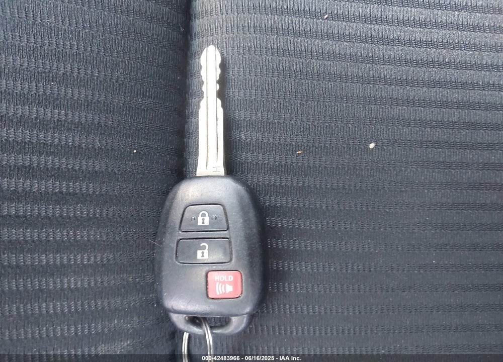 2015 TOYOTA RAV4 VIN: 2T3BFREV6FW230985