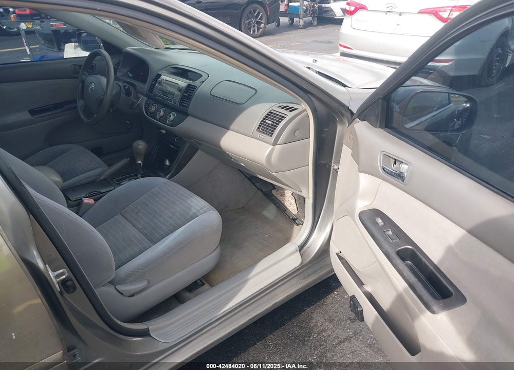 2006 TOYOTA CAMRY VIN: 4T1BE32K96U719755