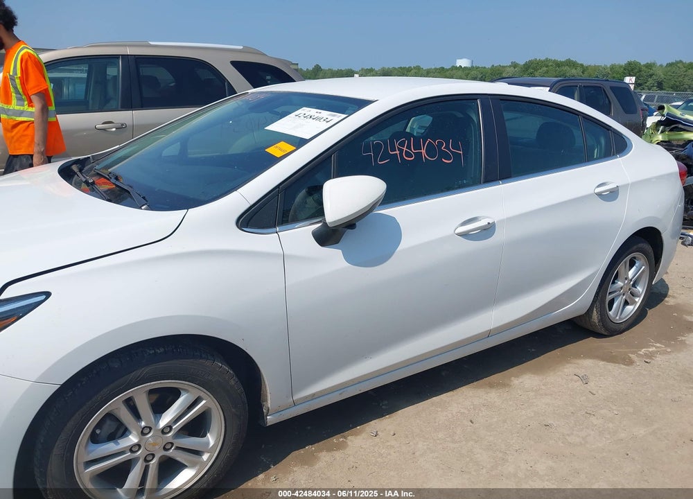 2017 CHEVROLET CRUZE LT AUTO VIN: 1G1BE5SM8H7207965