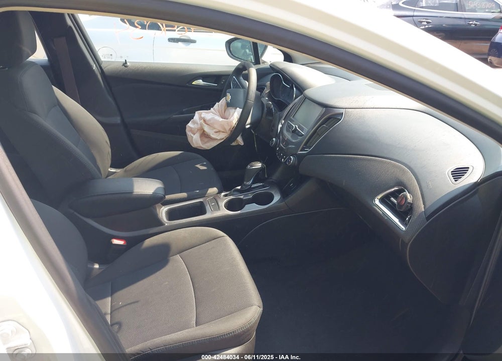 2017 CHEVROLET CRUZE LT AUTO VIN: 1G1BE5SM8H7207965