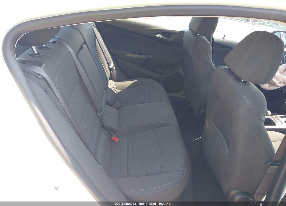2017 CHEVROLET CRUZE LT AUTO VIN: 1G1BE5SM8H7207965