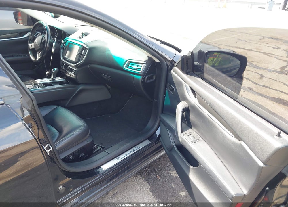 2015 MASERATI GHIBLI VIN: ZAM57XSA2F1133762