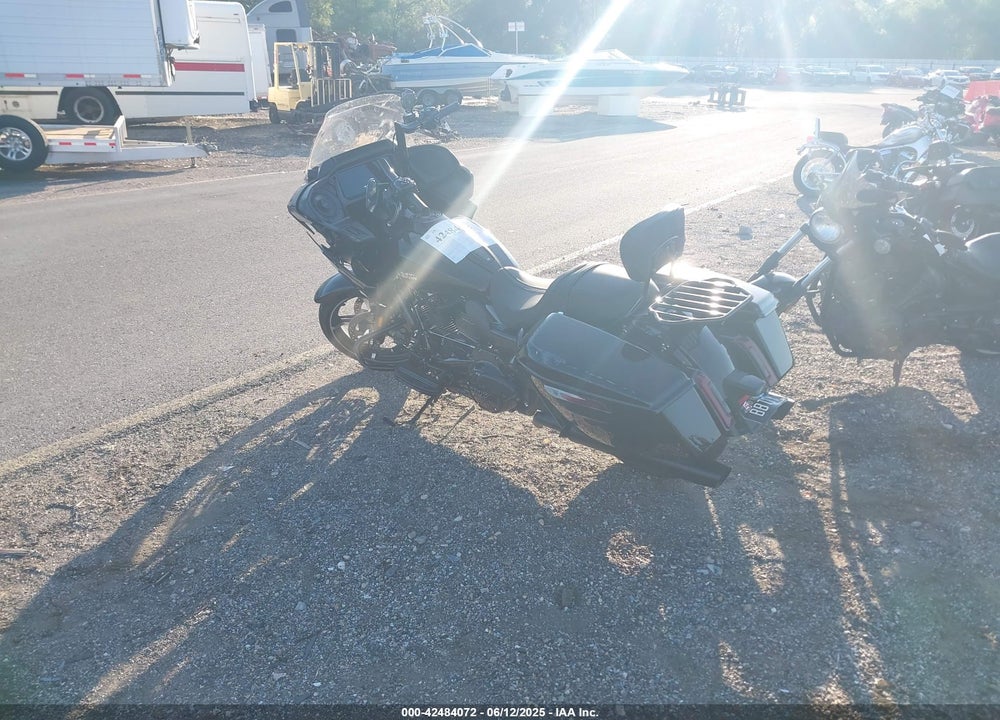 2024 HARLEY-DAVIDSON FLTRX VIN: 1HD1KH716RB620296
