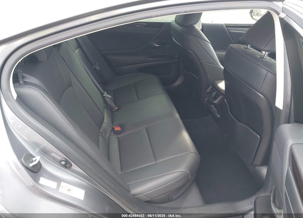 2019 LEXUS ES300H VIN: JTHB21B19K2022809