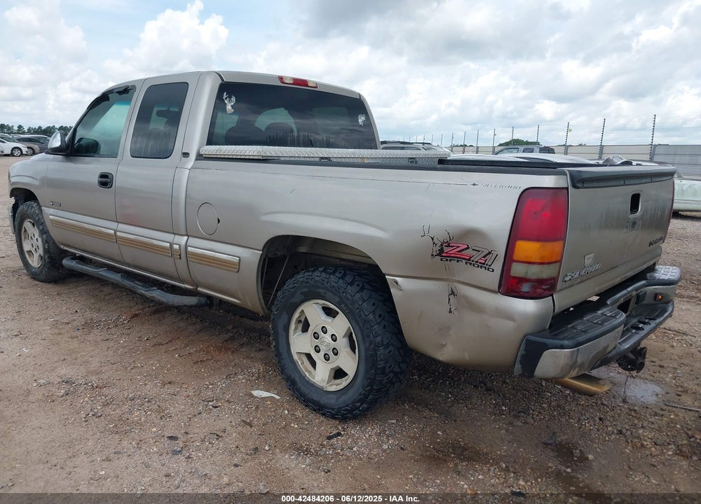 2002 CHEVROLET SILVERADO 1500 LS VIN: 2GCEK19T921391076