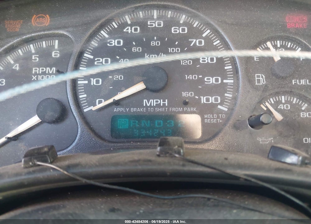 2002 CHEVROLET SILVERADO 1500 LS VIN: 2GCEK19T921391076