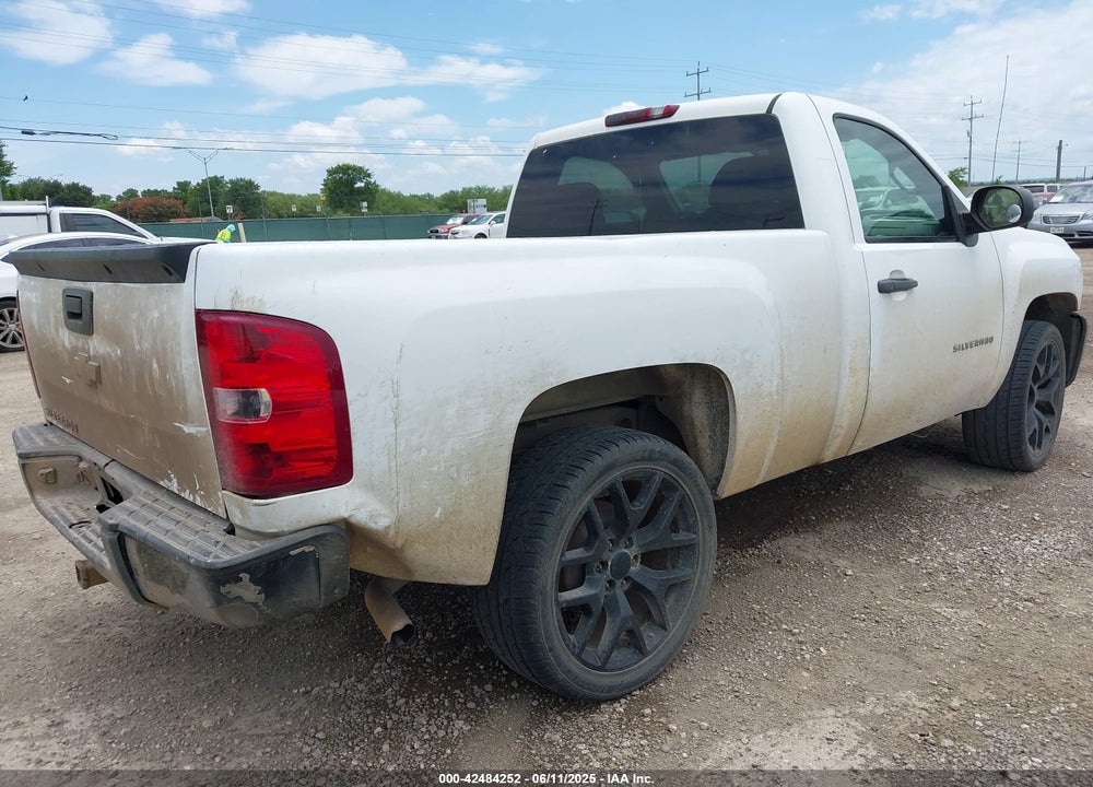 2011 CHEVROLET SILVERADO 1500 VIN: 1GCNCPEX1BZ176517
