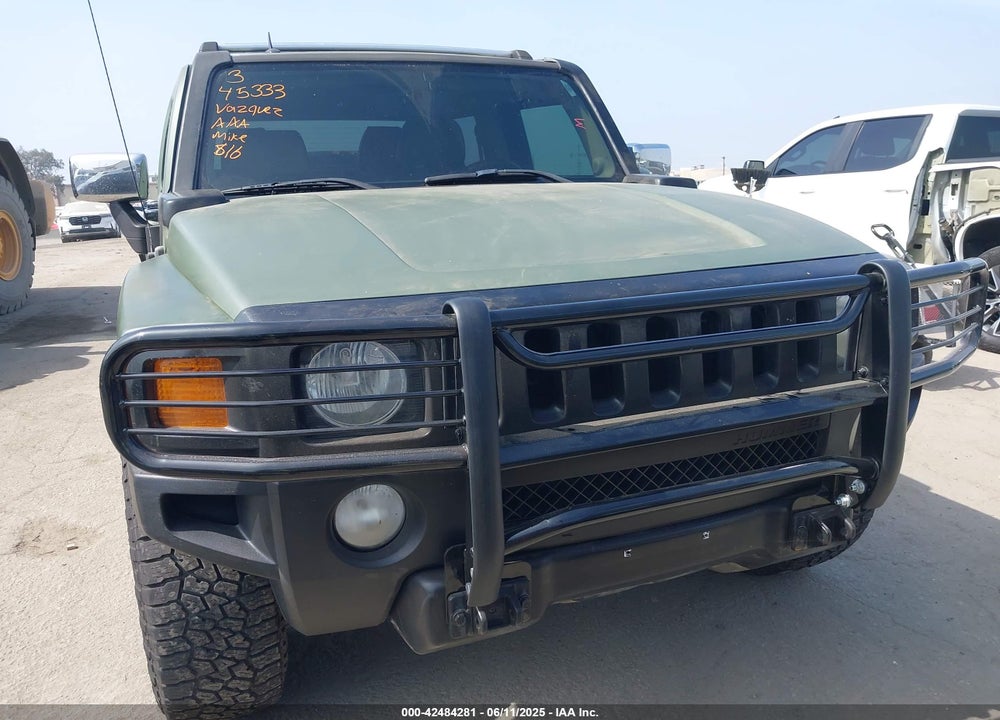 2009 HUMMER H3T VIN: 5GNEN13E998123783