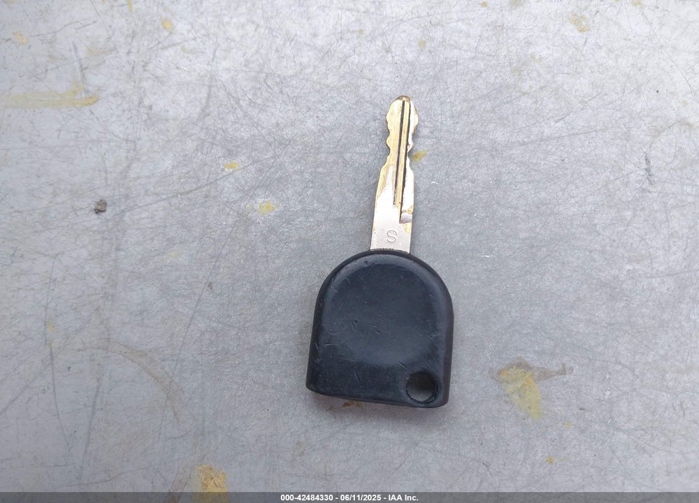 2007 FORD FOCUS VIN: 1FAFP34N07W271344