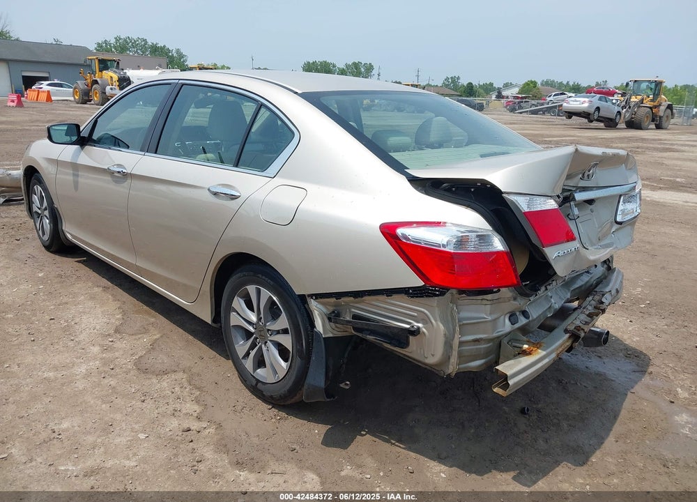 2015 HONDA ACCORD VIN: 1HGCR2F38FA233189