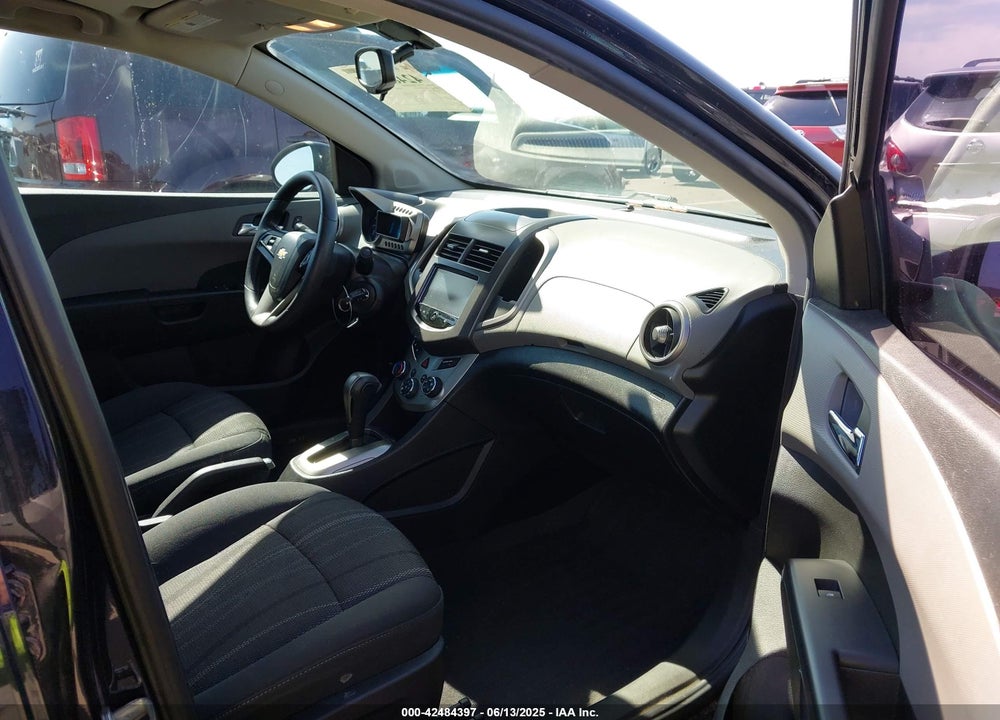 2015 CHEVROLET SONIC LT AUTO VIN: 1G1JC5SH7F4210567