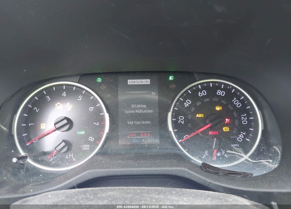 2021 TOYOTA RAV4 VIN: 2T3P1RFV2MW208496