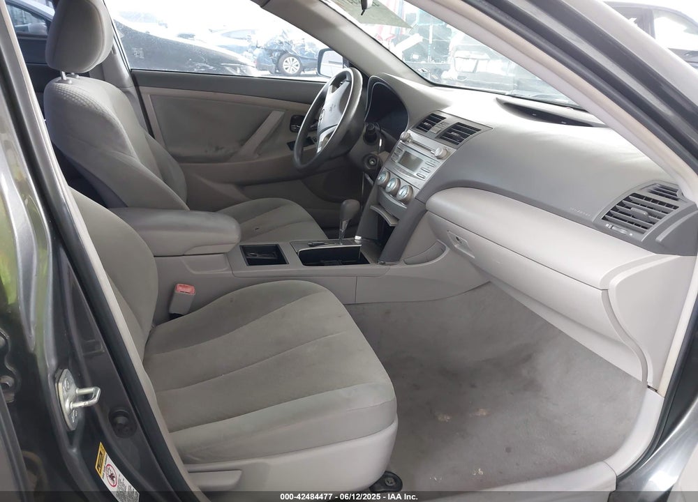 2009 TOYOTA CAMRY LE VIN: 4T4BE46K19R052738