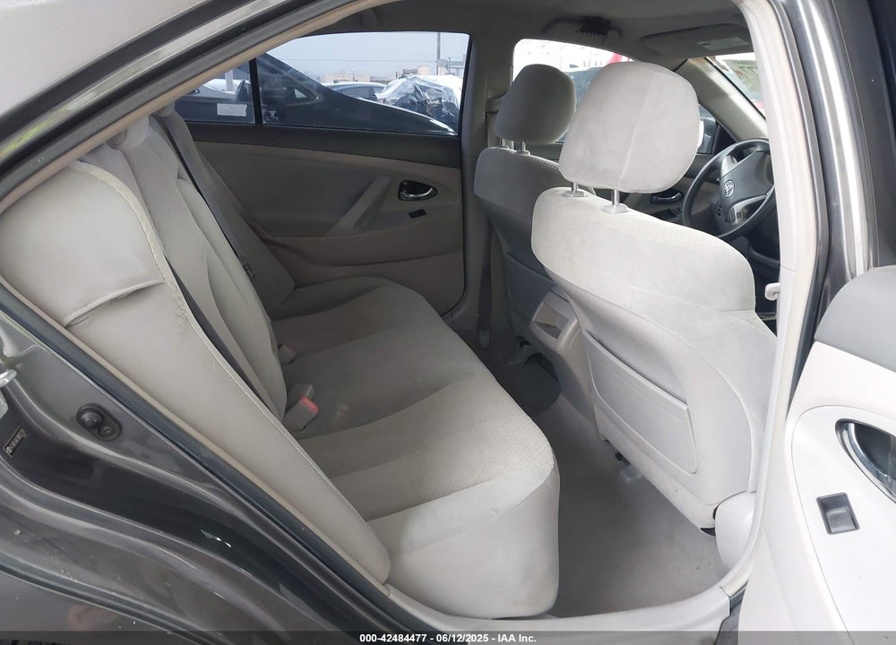2009 TOYOTA CAMRY LE VIN: 4T4BE46K19R052738