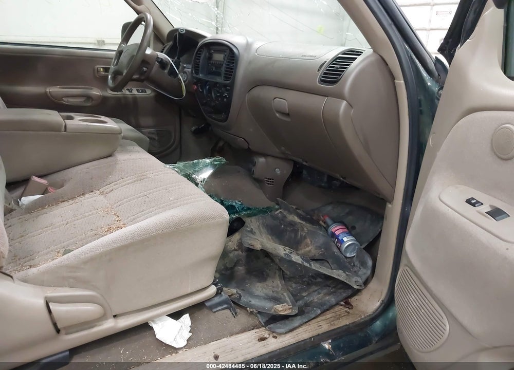 2000 TOYOTA TUNDRA SR5 V8 VIN: 5TBKT4410YS088964