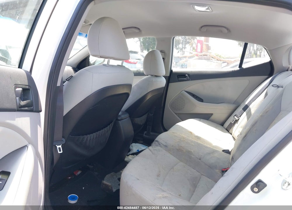 2015 KIA OPTIMA LX VIN: KNAGM4A79F5598314