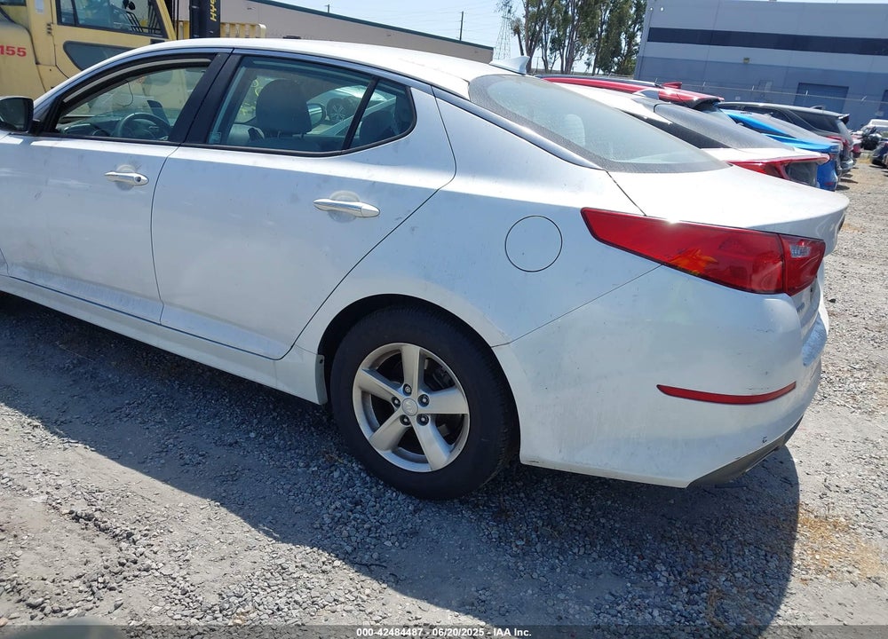 2015 KIA OPTIMA LX VIN: KNAGM4A79F5598314