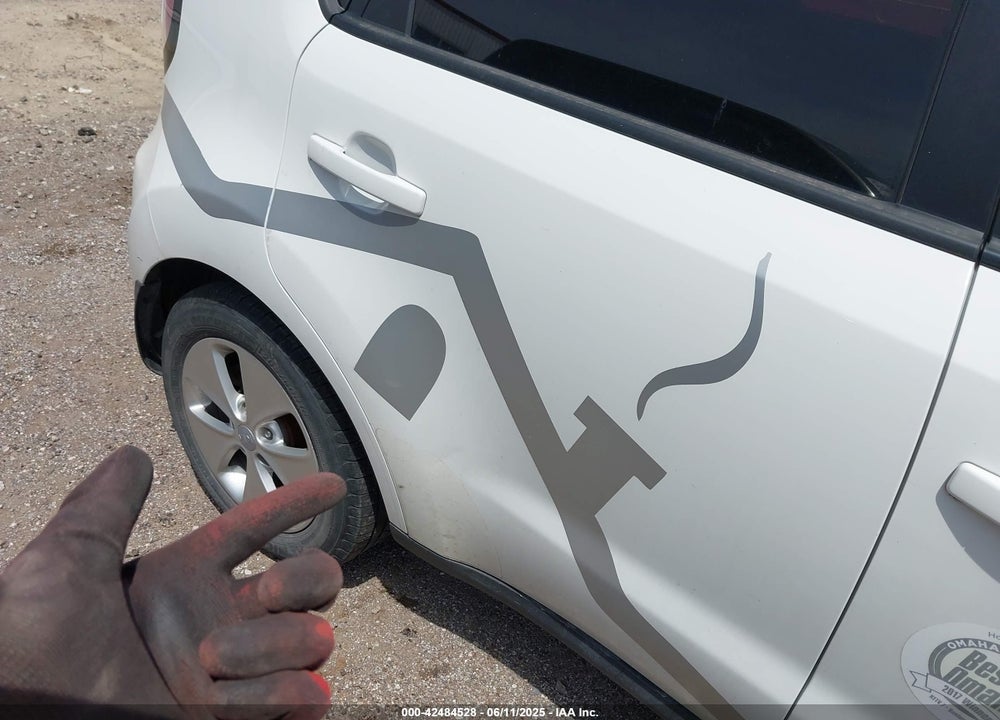 2016 KIA SOUL VIN: KNDJN2A29G7283274