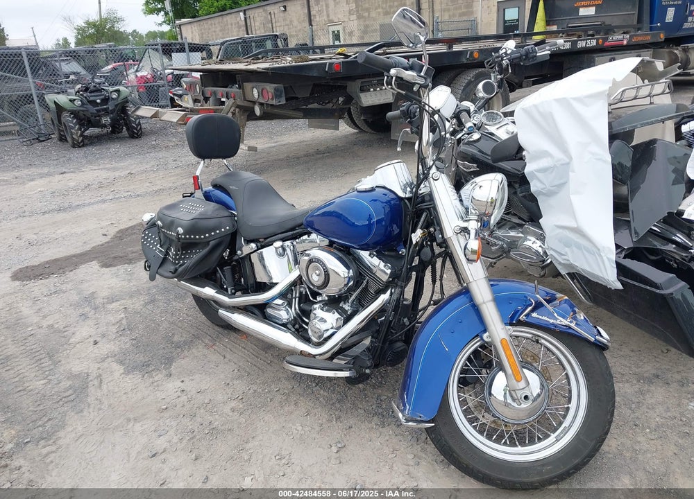 2015 HARLEY-DAVIDSON FLSTC HERITAGE SOFTAIL CLASSIC VIN: 1HD1BWV13FB017504