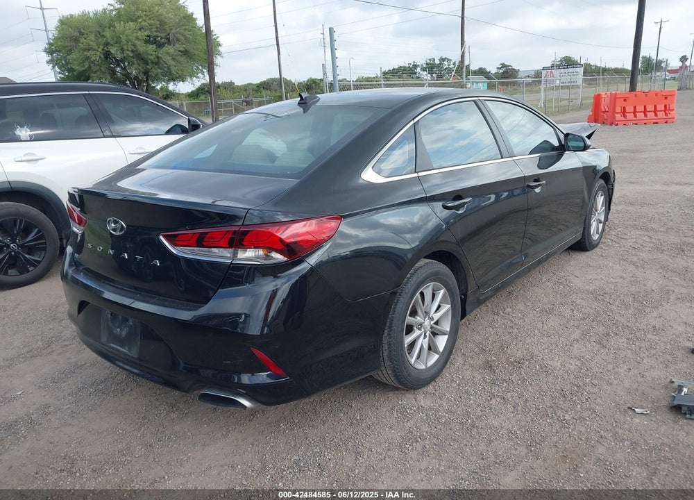 2018 HYUNDAI SONATA VIN: 5NPE24AF9JH615855