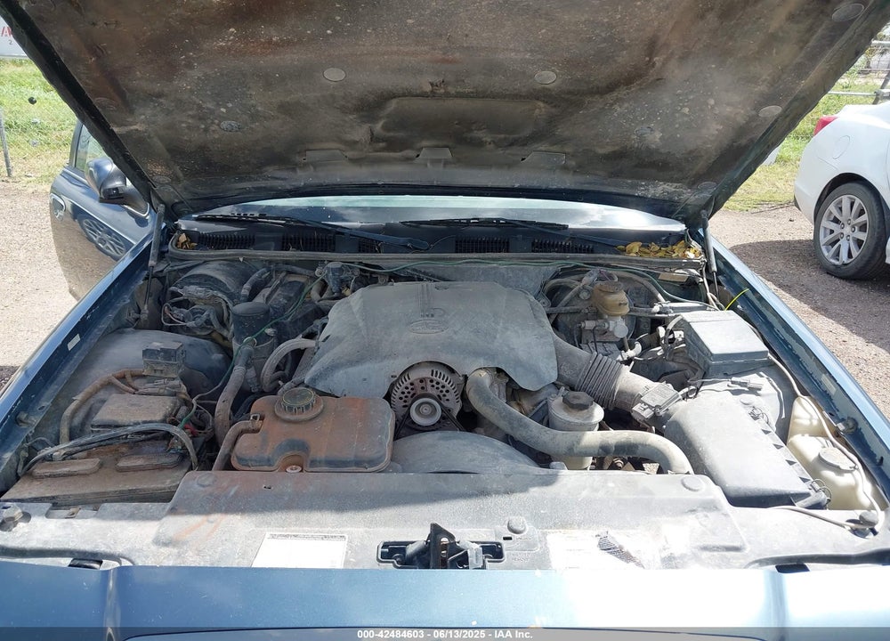 1998 MERCURY GRAND MARQUIS VIN: 2MEFM74W1WX616630