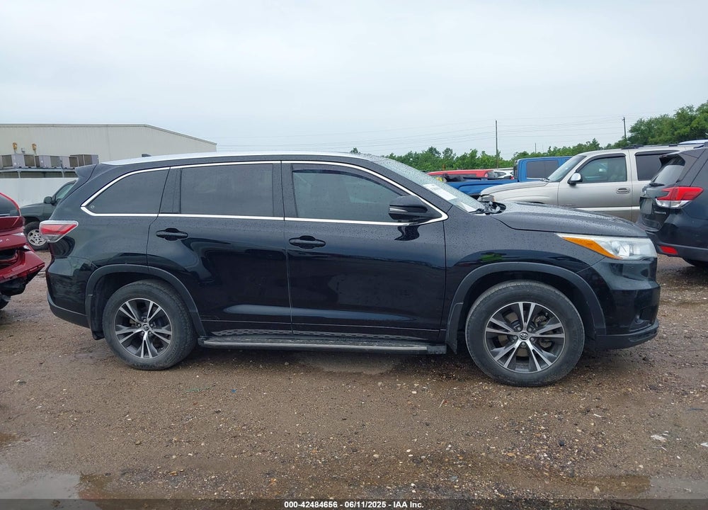 2016 TOYOTA HIGHLANDER XLE V6 VIN: 5TDKKRFH5GS132859
