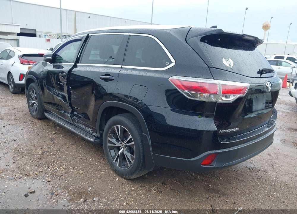 2016 TOYOTA HIGHLANDER XLE V6 VIN: 5TDKKRFH5GS132859