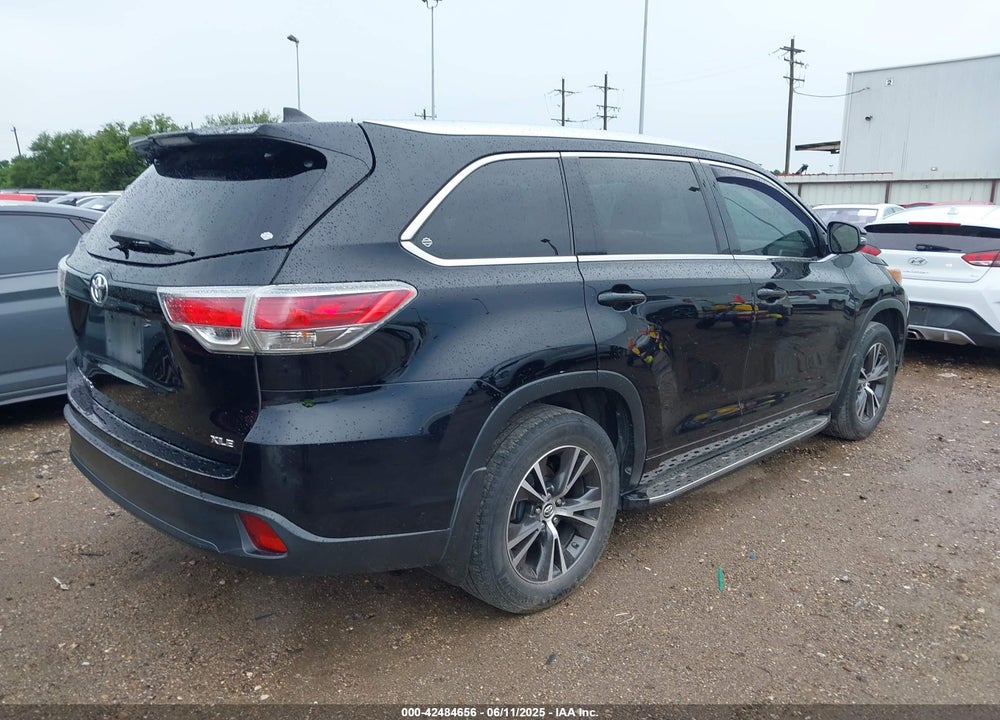 2016 TOYOTA HIGHLANDER XLE V6 VIN: 5TDKKRFH5GS132859