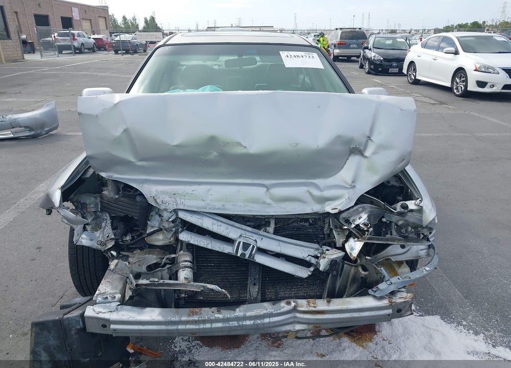 2001 HONDA ACCORD 2.3 EX VIN: JHMCG56671C010203