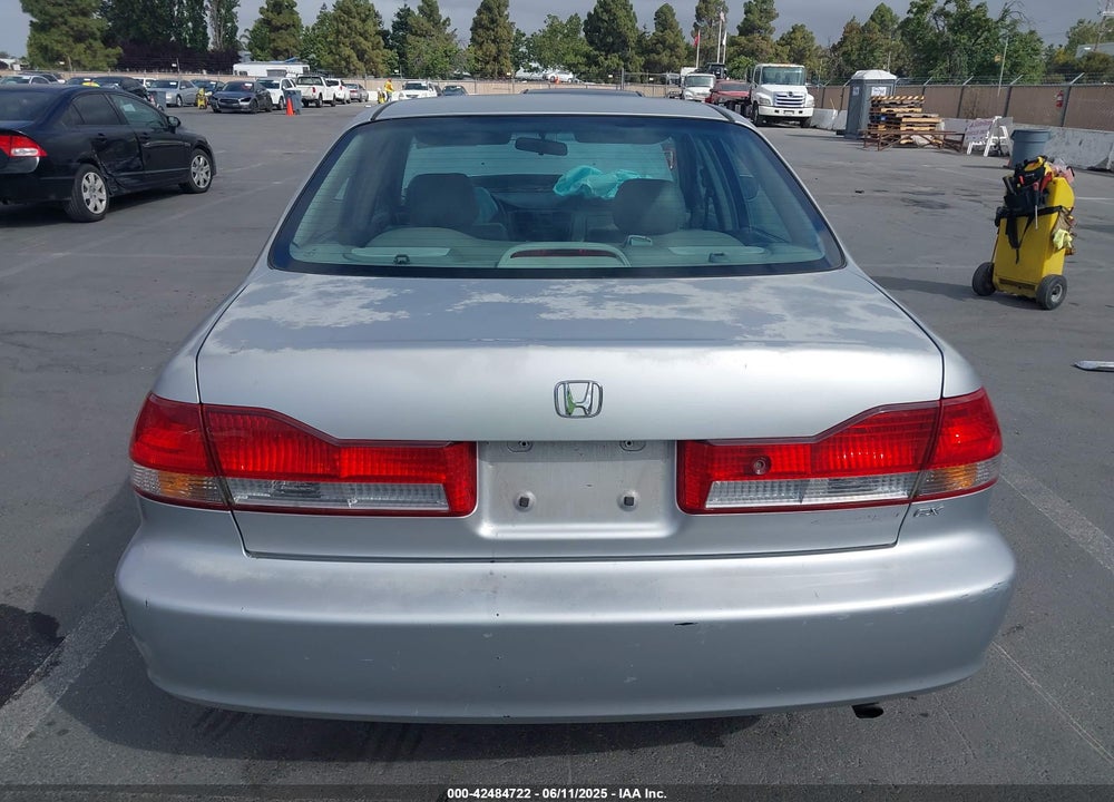 2001 HONDA ACCORD 2.3 EX VIN: JHMCG56671C010203