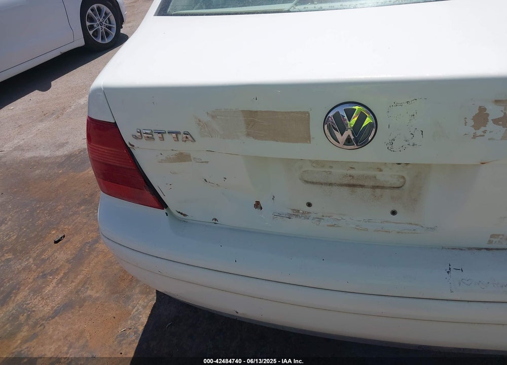 1999 VOLKSWAGEN JETTA GL VIN: 3VWRA29M3XM042866