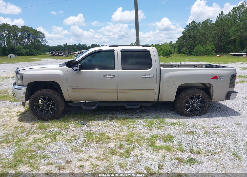 2009 CHEVROLET SILVERADO 1500 LT VIN: 3GCEK23359G208840