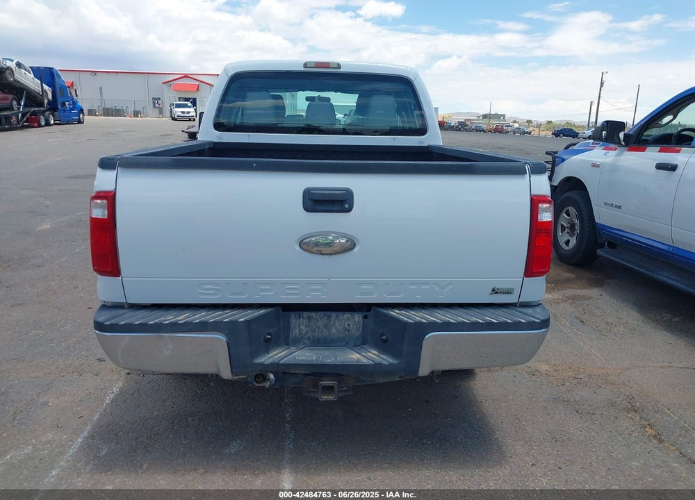 2011 FORD F-250 VIN: 1FT7W2B6XBEC15207