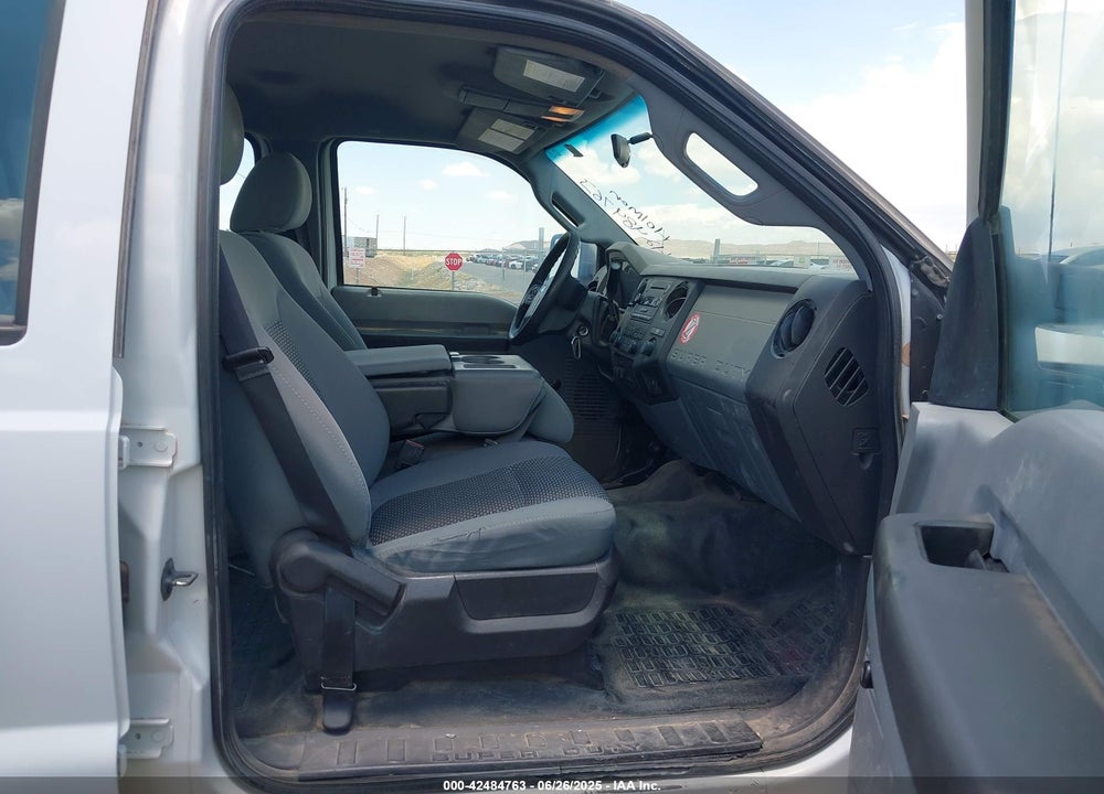 2011 FORD F-250 VIN: 1FT7W2B6XBEC15207