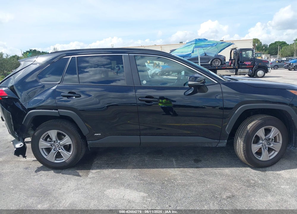 2025 TOYOTA RAV4 HYBRID XLE VIN: 4T3RWRFV1SU164675