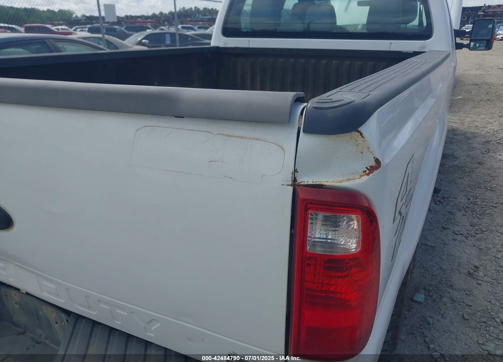 2011 FORD F-250 XL VIN: 1FT7W2B60BEC87842