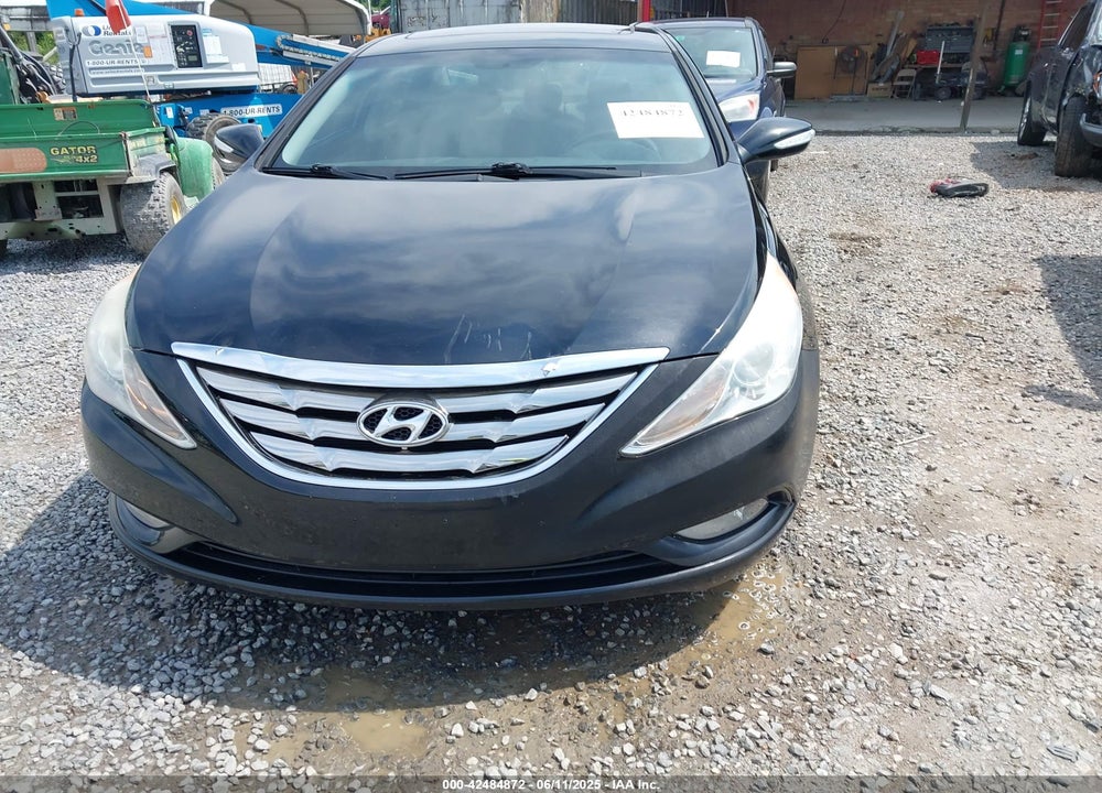 2011 HYUNDAI SONATA VIN: 5NPEC4AC2BH031916