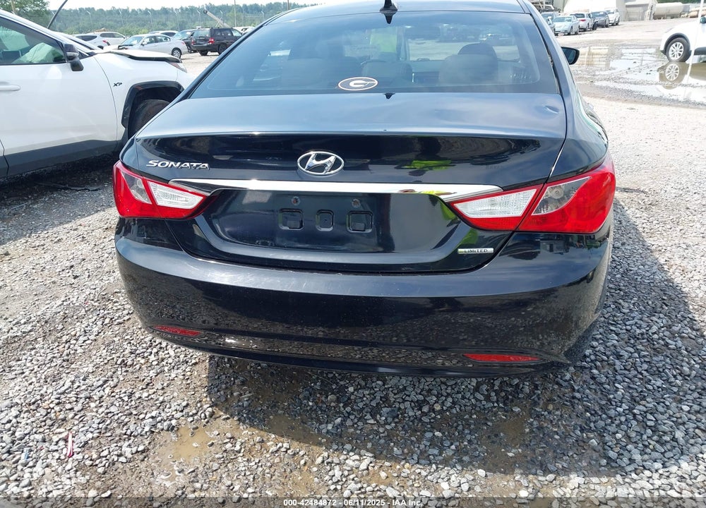 2011 HYUNDAI SONATA VIN: 5NPEC4AC2BH031916