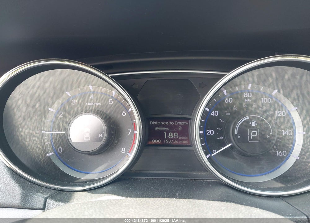 2011 HYUNDAI SONATA VIN: 5NPEC4AC2BH031916
