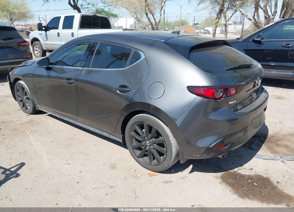 2019 MAZDA 3 VIN: JM1BPANM8K1133477