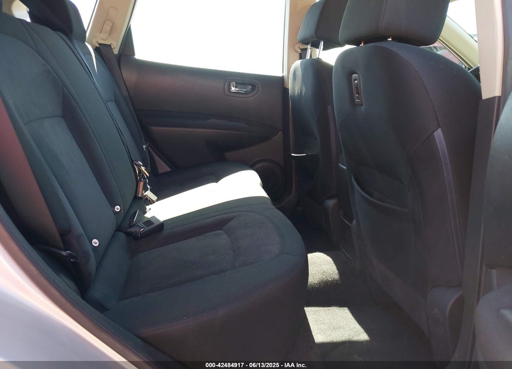 2014 NISSAN ROGUE SELECT S VIN: JN8AS5MVXEW715958