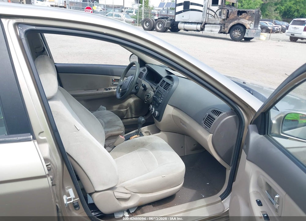 2009 KIA SPECTRA VIN: KNAFE221295604689
