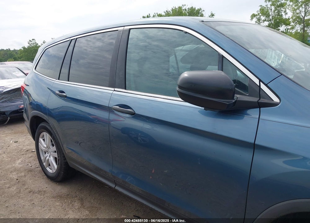 2016 HONDA PILOT VIN: 5FNYF6H10GB006409