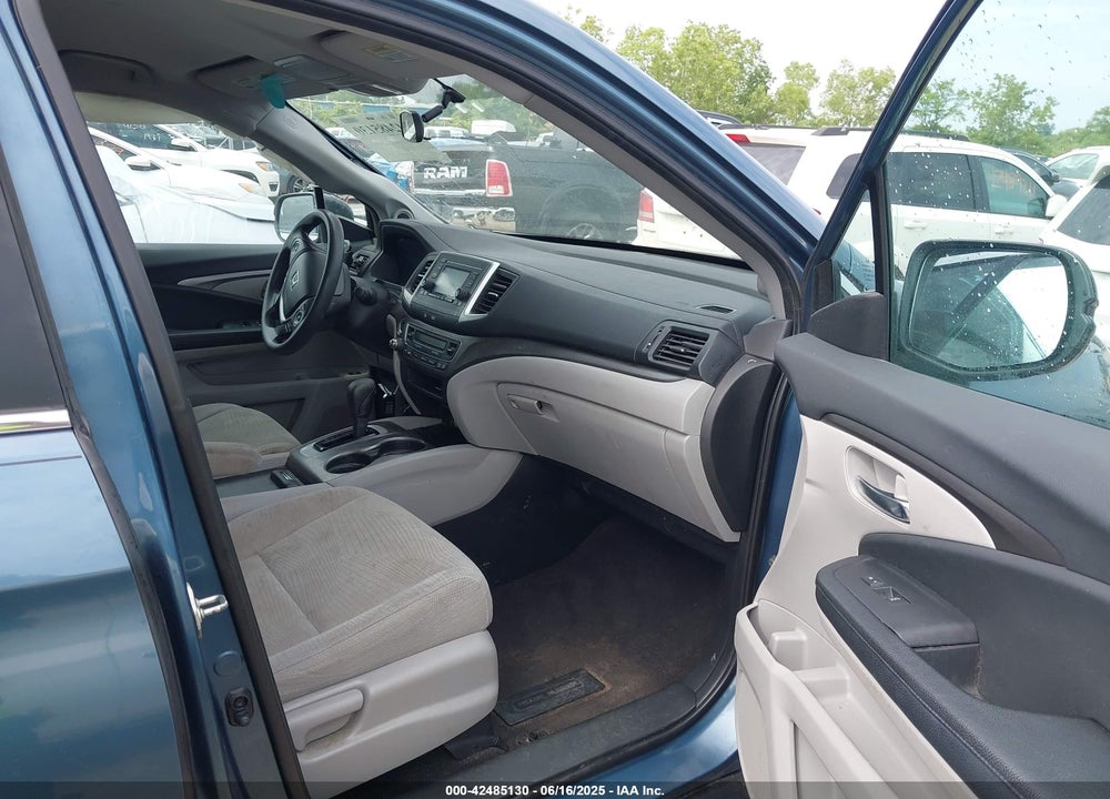 2016 HONDA PILOT VIN: 5FNYF6H10GB006409